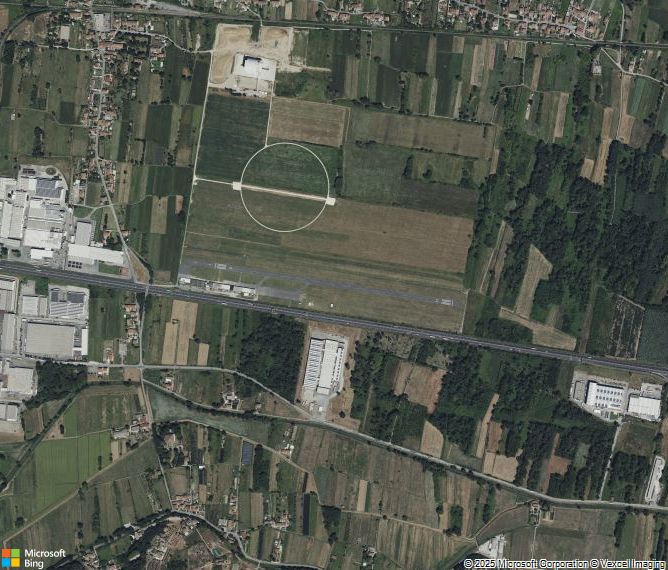 Взлётно-посадочная полоса Lucca Tassignano Airport