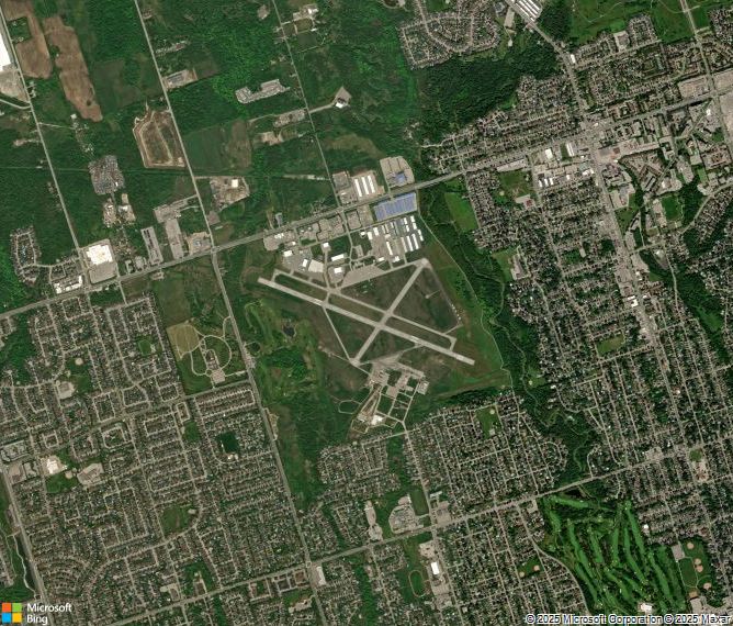 Взлётно-посадочная полоса Oshawa Executive Airport