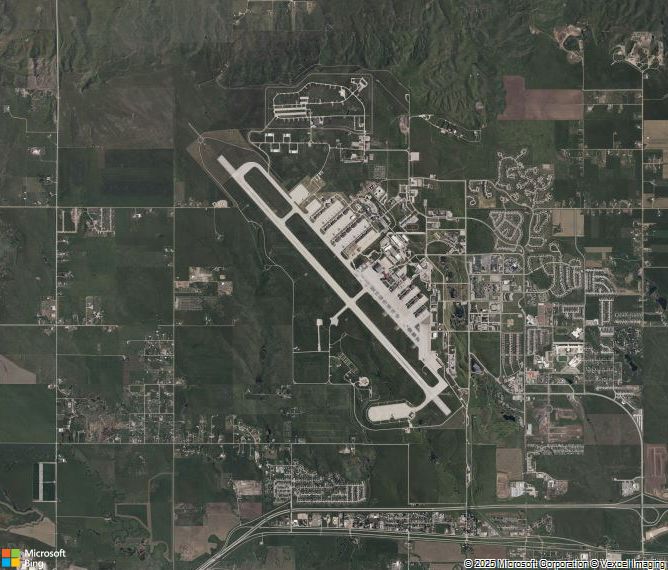 Взлётно-посадочная полоса Ellsworth AFB