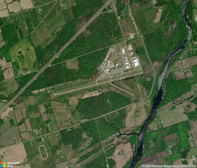 Взлётно-посадочная полоса Peterborough Airport