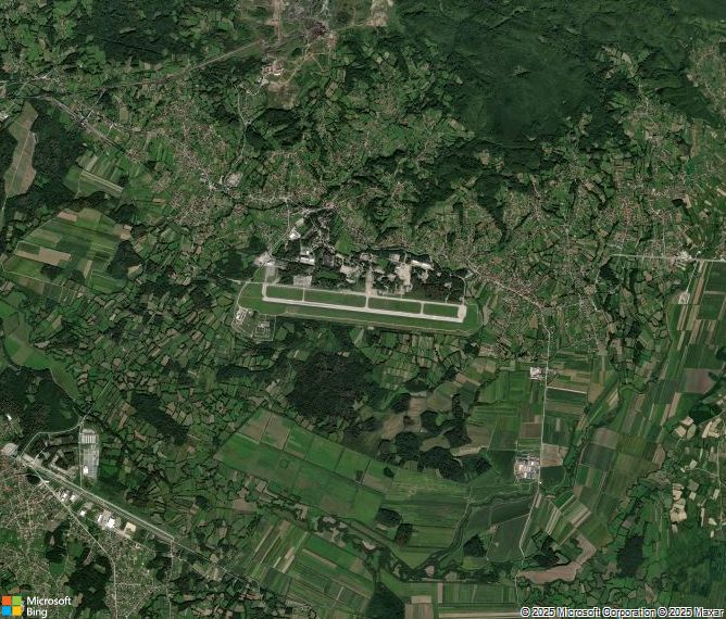 Взлётно-посадочная полоса Tuzla International Airport