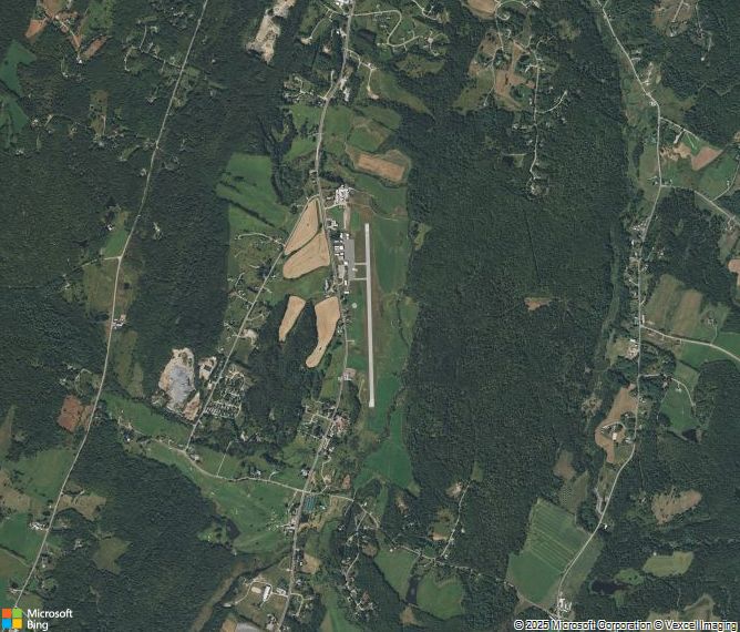 Взлётно-посадочная полоса Morrisville Stowe State Airport