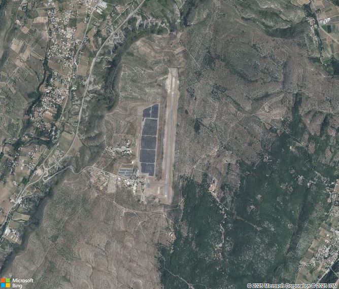 Взлётно-посадочная полоса Aubenas Airport