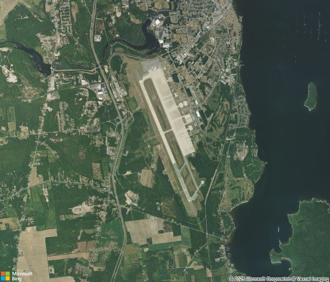 Взлётно-посадочная полоса Plattsburgh International Airport