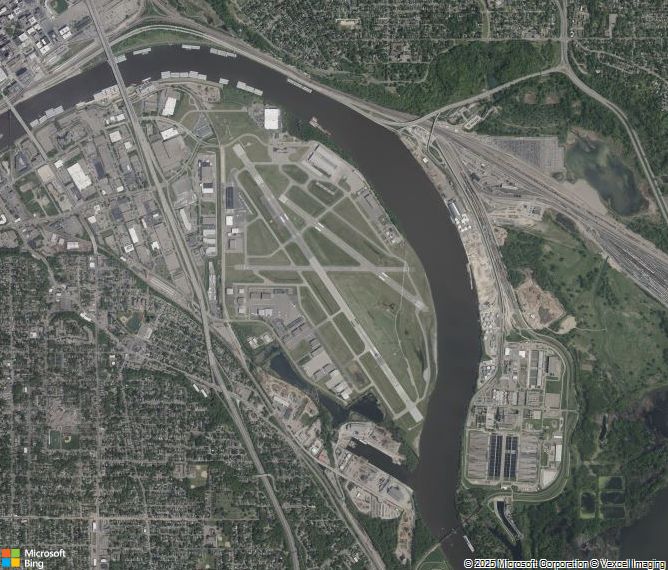 Взлётно-посадочная полоса St. Paul Downtown Airport