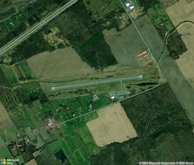 Взлётно-посадочная полоса Cornwall Regional Airport