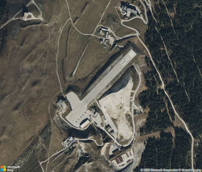 Взлётно-посадочная полоса Courchevel Altiport