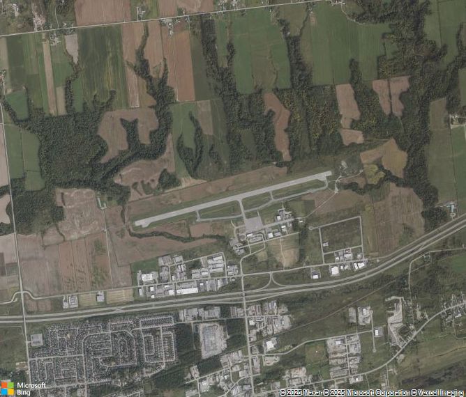 Взлётно-посадочная полоса Gatineau Ottawa Executive Airport