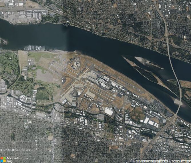 Взлётно-посадочная полоса Portland International Airport