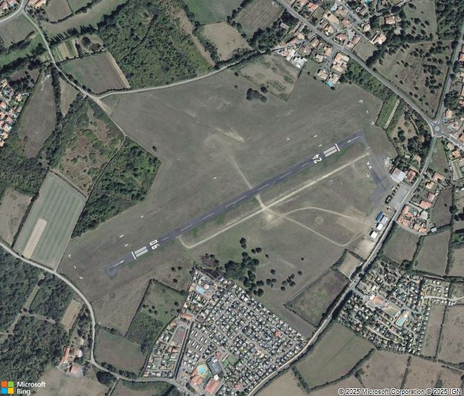 Взлётно-посадочная полоса Les Sables-d'Olonne Talmont Airport