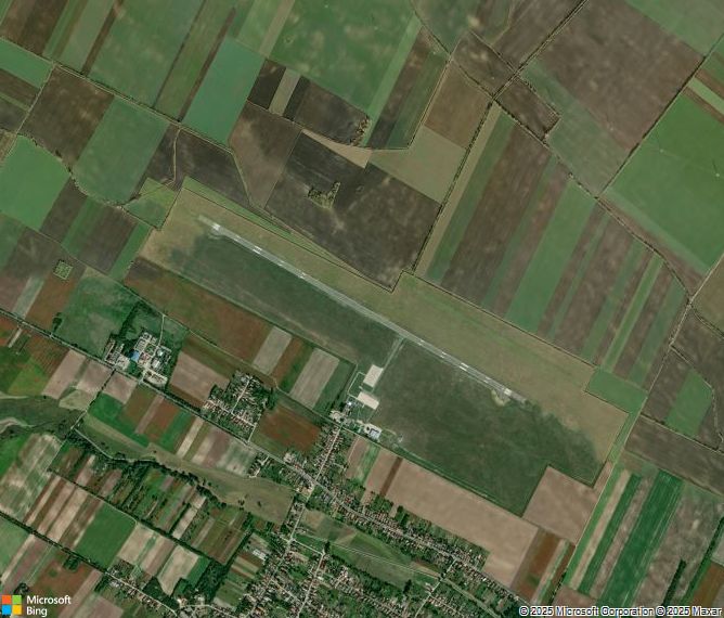Взлётно-посадочная полоса Gyor Per Airport