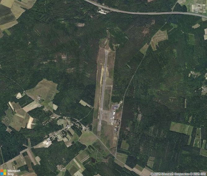 Взлётно-посадочная полоса Auxerre Branches Airport