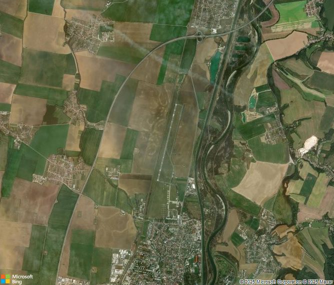 Взлётно-посадочная полоса Piestany Airport