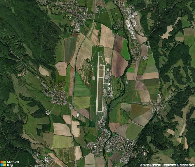 Взлётно-посадочная полоса Sliac Airport
