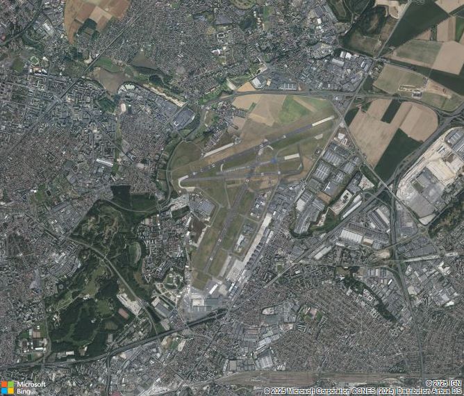 Взлётно-посадочная полоса Paris Le Bourget Airport