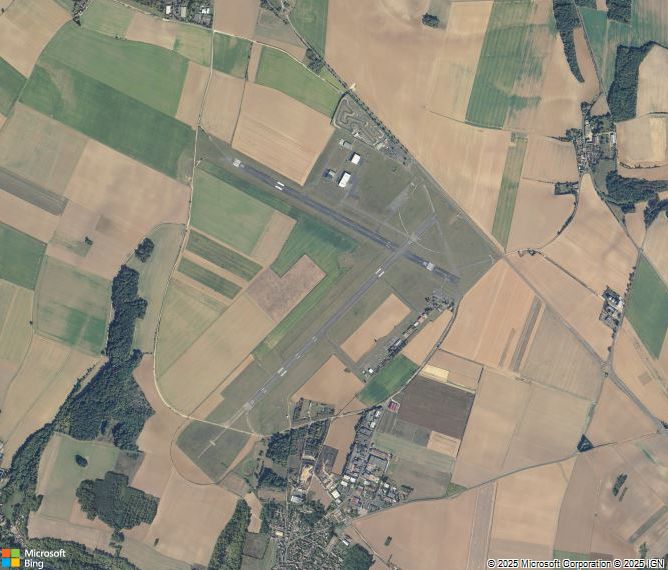Взлётно-посадочная полоса Pontoise Cormeilles Airport