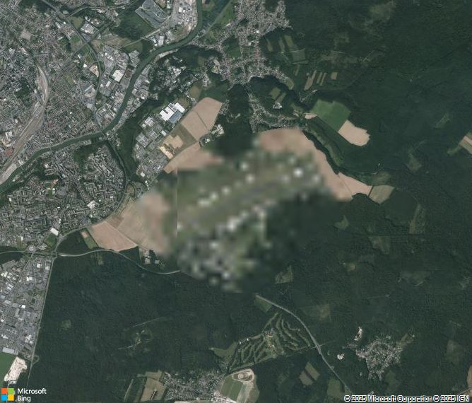 Взлётно-посадочная полоса Creil Air Base