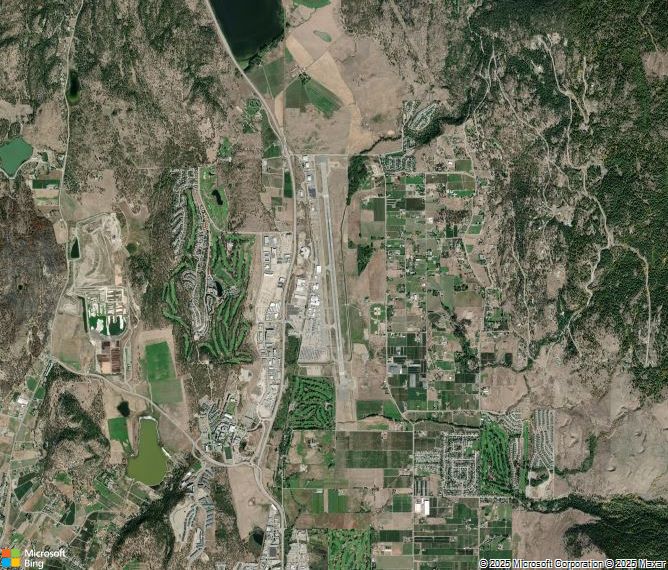 Взлётно-посадочная полоса Kelowna International Airport