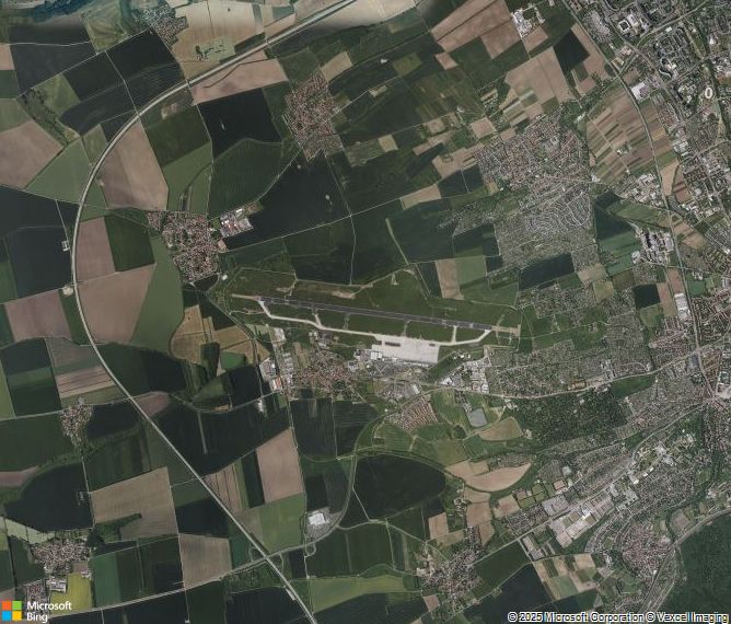 Взлётно-посадочная полоса Erfurt Weimar Airport