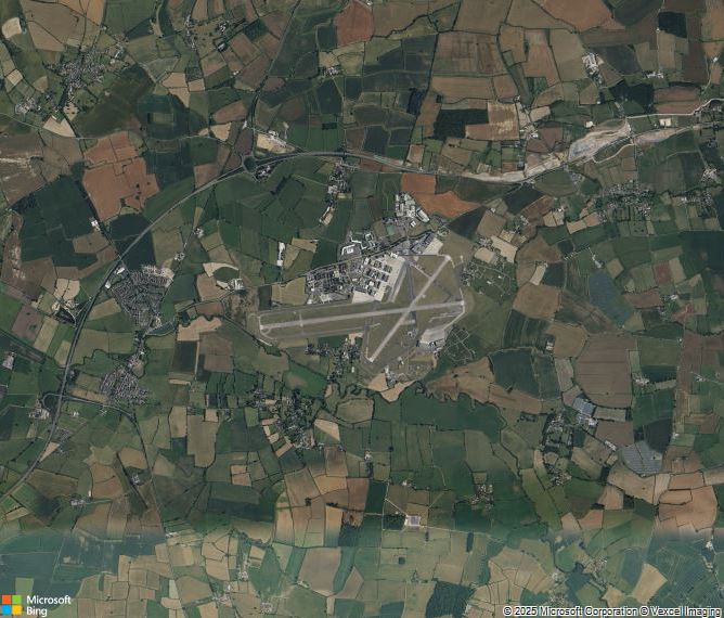 Взлётно-посадочная полоса RNAS Yeovilton