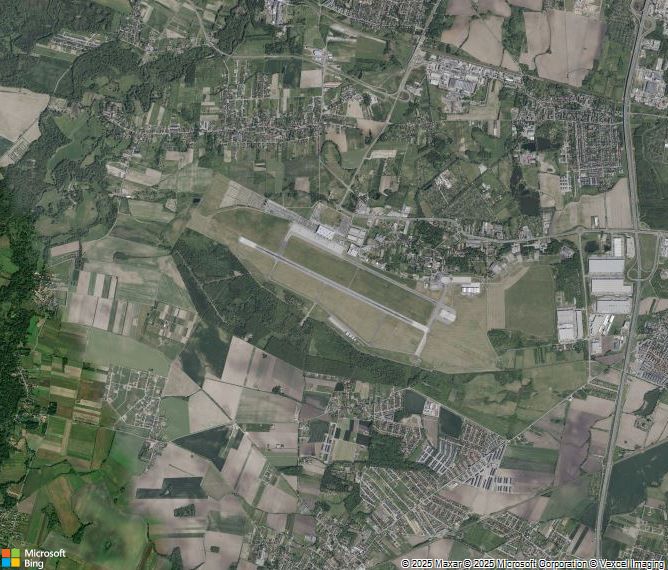 Взлётно-посадочная полоса Wroclaw Copernicus Airport
