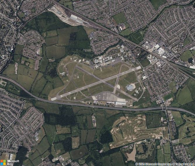 Взлётно-посадочная полоса RAF Northolt