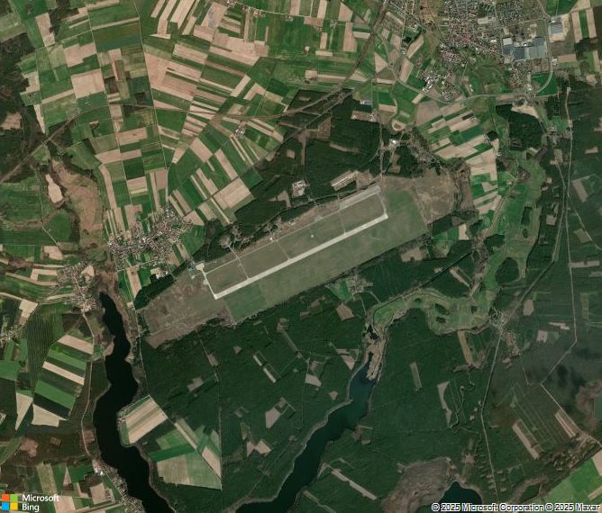 Взлётно-посадочная полоса Zielona Gora Babimost Airport