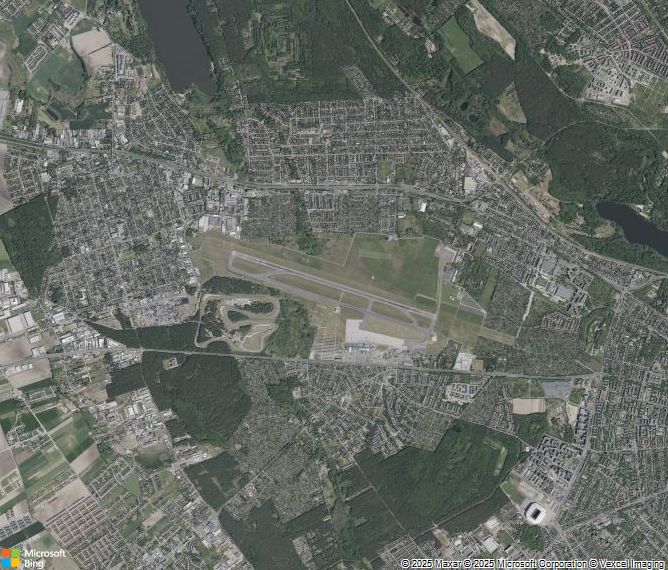 Взлётно-посадочная полоса Poznan Lawica Airport