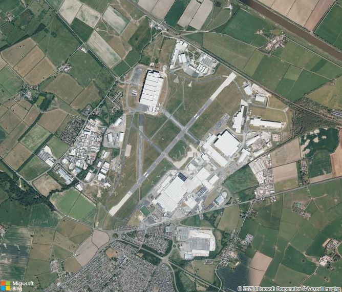 Взлётно-посадочная полоса Chester Hawarden Airport