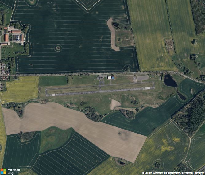 Взлётно-посадочная полоса Rugen Airport
