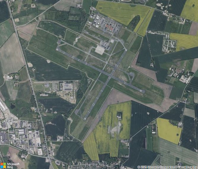Взлётно-посадочная полоса Roskilde Airport