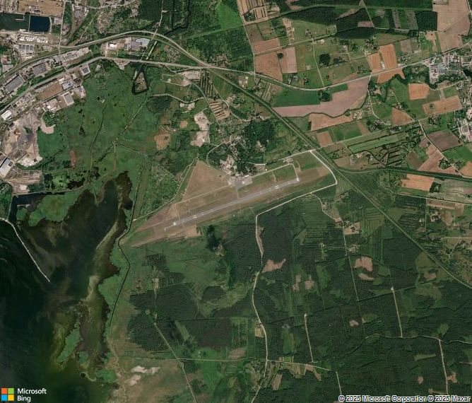 Взлётно-посадочная полоса Liepaja Airport