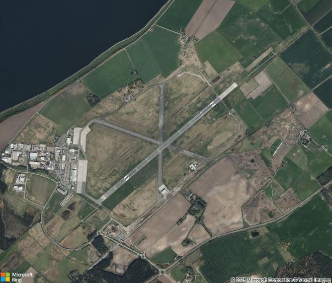 Взлётно-посадочная полоса Inverness Airport
