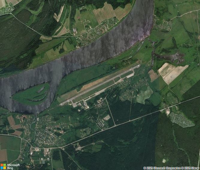 Взлётно-посадочная полоса Yaroslavl Tunoshna Airport