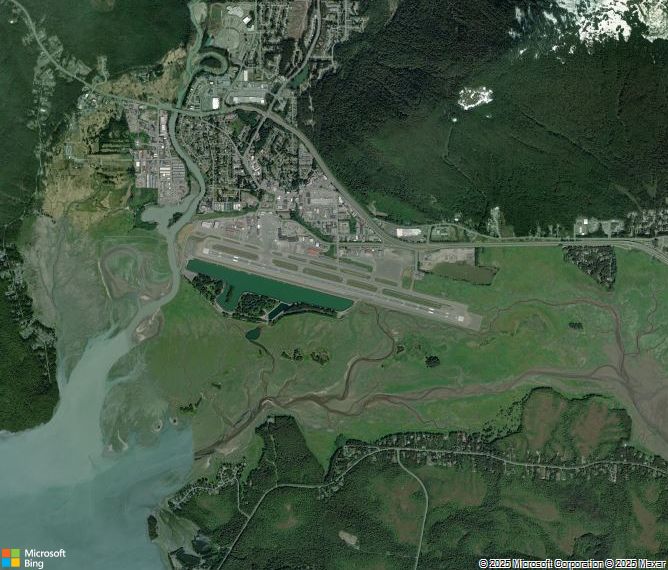 Взлётно-посадочная полоса Juneau International Airport