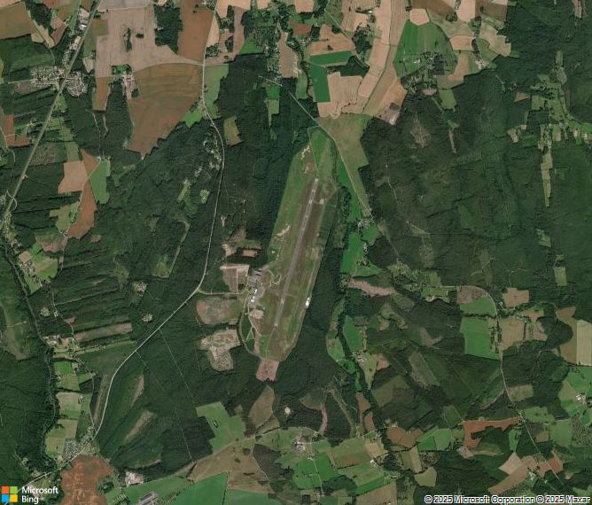 Взлётно-посадочная полоса Skovde Airport