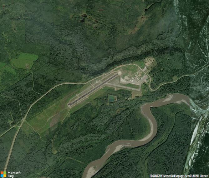 Взлётно-посадочная полоса Fort Nelson Airport