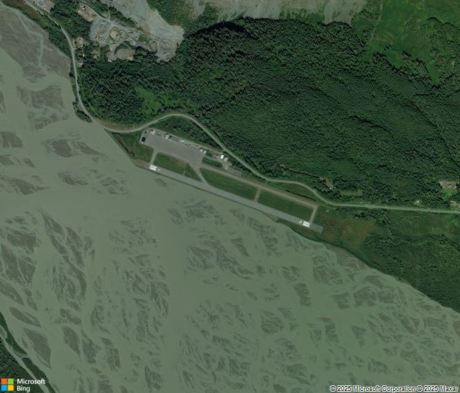 Взлётно-посадочная полоса Haines Airport