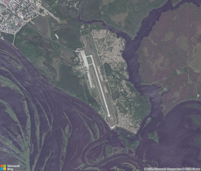 Взлётно-посадочная полоса Strezhevoy Airport