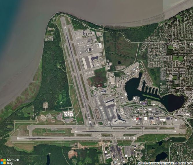 Взлётно-посадочная полоса Anchorage Ted Stevens International Airport