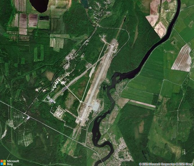 Взлётно-посадочная полоса Petrozavodsk Airport