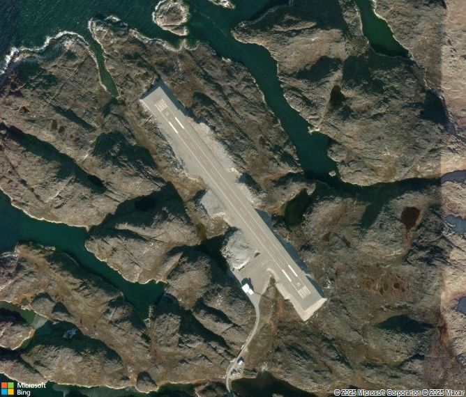 Взлётно-посадочная полоса Paamiut Airport