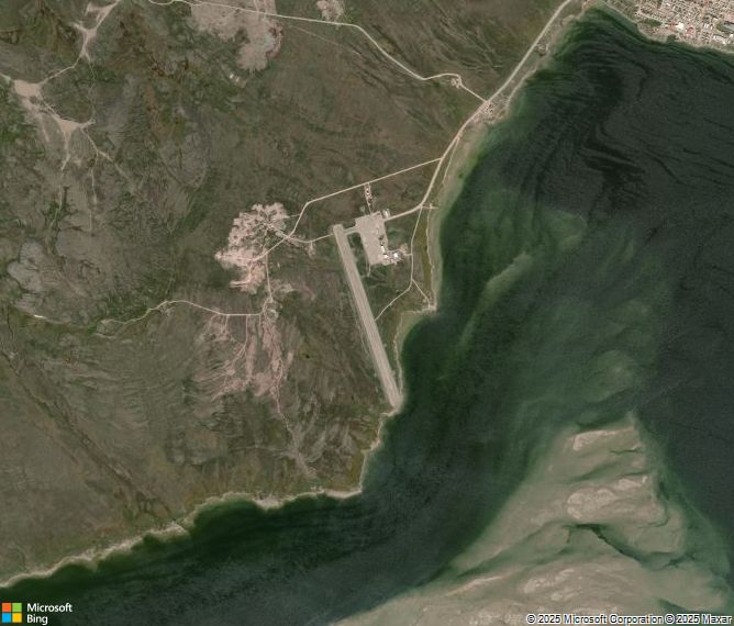 Взлётно-посадочная полоса Baker Lake Airport