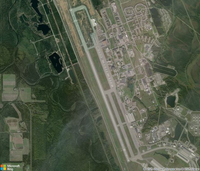 Взлётно-посадочная полоса Fairbanks Eielson Air Force Base