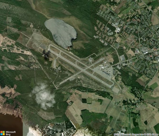 Взлётно-посадочная полоса Oulu Airport