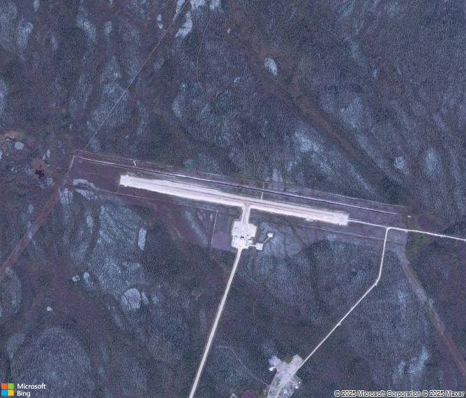 Взлётно-посадочная полоса Deline Airport