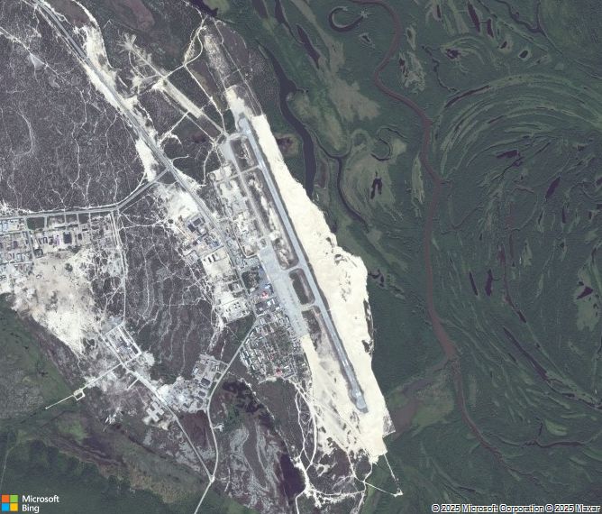 Взлётно-посадочная полоса Nadym Airport