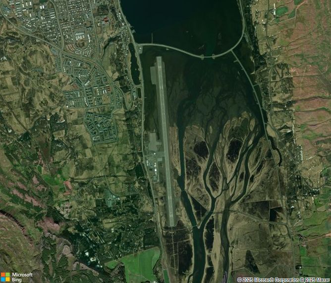 Взлётно-посадочная полоса Akureyri Airport