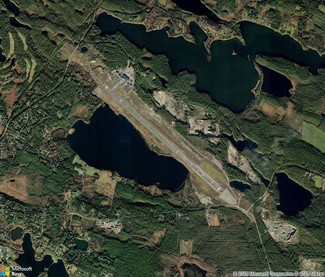Взлётно-посадочная полоса Kuusamo Airport
