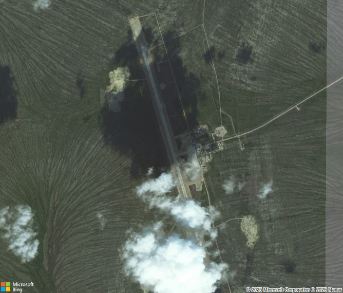 Взлётно-посадочная полоса Udachny Polyarny Airport